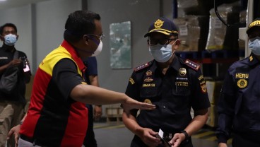 Bea Cukai Balikpapan Fasilitasi Impor Ratusan Ribu Dosis Vaksin Pfizer ke Kalimantan Timur