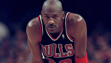 Jadi Rekor, Sepatu Michael Jordan di Awal Karir Terjual Rp21,28 Miliar