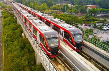 Masinis PT INKA Terluka Akibat Tabrakan LRT Jabodebek 