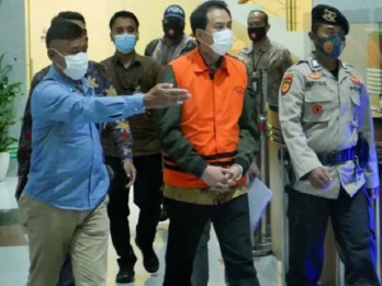 Kesaksian Azis Syamsuddin Berbeda, Hakim: Berarti Ada yang Berbohong
