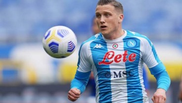 Lagi On Fire, Zielinski Ingin Bawa Napoli Juara Liga Italia