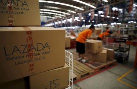 Lazada Logistics Hadiahi Motor Listrik bagi Kurir Berprestasi 