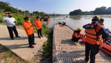 Pencarian Korban Perahu Terbalik di Bengawan Solo, Drone Dikerahkan