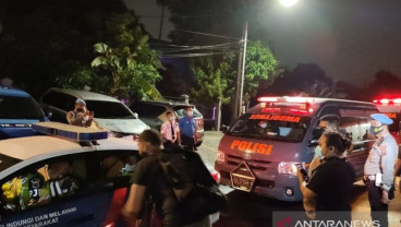 Jenazah Vanessa Angel dan Suami Dibawa ke Jakarta via Jalur Darat