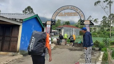 Pendaki Gunung Slamet Wajib Miliki Sertifikat Vaksin