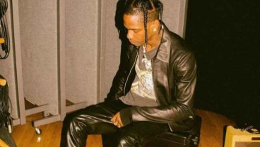 Pasca Insiden Konser Travis Scott: Penyanyi Mengaku Sedih, Kylie Jenner Hapus Video Konser