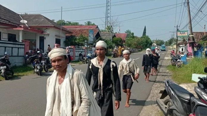Vaksinasi Covid-19 Warga Badui Terus Berlanjut, Petugas Jemput Bola