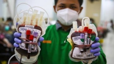 Hari Pahlawan, Otoritas Bursa Beri Donasi untuk PMI Rp10,3 Miliar