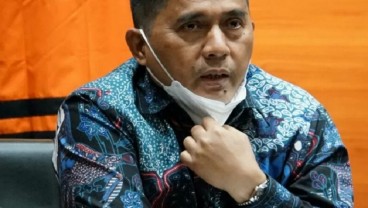 DUGAAN KORUPSI PEMBANGUNAN GEDUNG : KPK Tahan Petinggi Adhi Karya