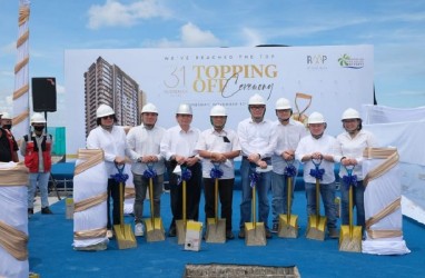 Condominium High End Pertama di Indonesia Timur Topping Off