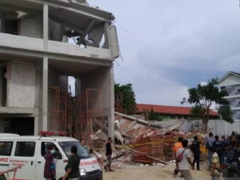 Gedung SMA 96 Roboh, Polisi Periksa 7 Orang Saksi