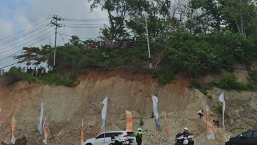 Sirkuit Mandalika, Foto Warga Rela Naik ke Atas Bukit. Cek Harga Tiket WSBK