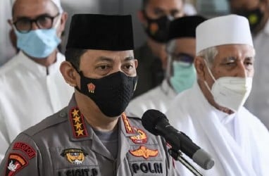 Kapolri Beri Bantuan Sosial ke Seniman di DI Yogyakarta