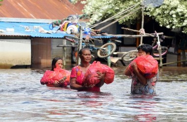 Tiga Hari Usai Dilantik, Kepala BNPB Mayjen Suharyanto Tinjau Banjir di Kalteng dan Kalbar