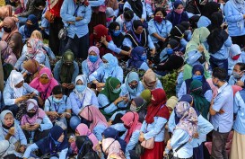 Buruh Ancam Mogok Soal Upah 2022, Ridwan Kamil Minta Kedepankan Dialog
