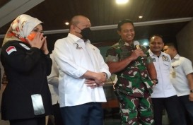 Panglima TNI Andika Perkasa Sambangi Rumah Ketua DPD RI