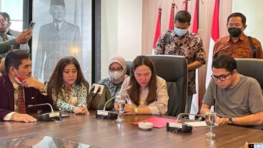 Kasus Cekcok Anggiat Pasaribu dan Ibu Arteria Dahlan Berakhir Rekonsiliasi