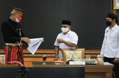 UMK Jateng Diputuskan Selasa, 30 November, Ganjar Tunggu Masukan