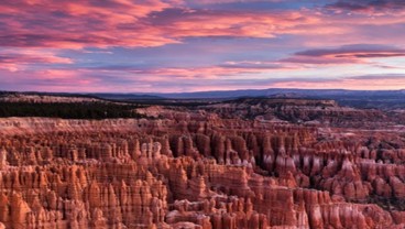 Keindahan Taman Nasional Bryce Canyon yang Mirip Palu Thor