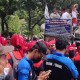 Buruh Demo di Depan Kantor Anies Tuntut Kenaikan UMP 10 Persen