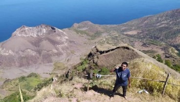 Status Gunung Api Ile Werung Meningkat Selepas Erupsi Bawah Laut