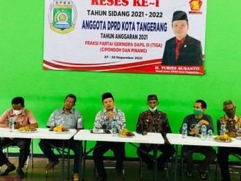 Wakil Ketua DPRD Kota Tangerang Bantu Warga Buana Gardenia Soal PSU