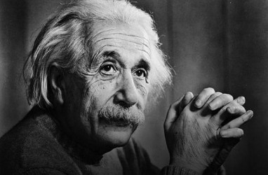 Tips Bahagia dari Si Jenius Albert Einstein