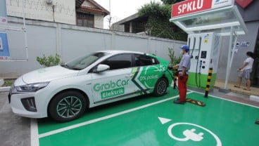 Ekosistem Mobil Listrik Terganjal Harga yang Masih Mahal