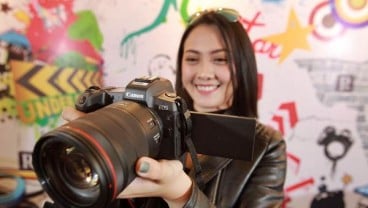 PERANGKAT FOTOGRAFI : Persaingan Kamera Profesional Kelas Sultan