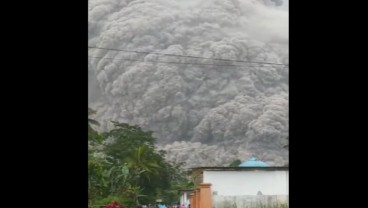 Gunung Semeru Erupsi, Ini Langkah Khofifah