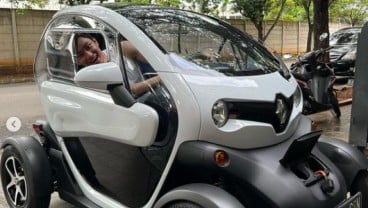 Anak Deddy Corbuzier Tunggangi Mobil Listrik Renault Twizy, Ini Spesifikasinya