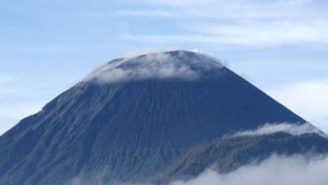 Legenda dan Mitos Gunung Semeru, Upaya Dewa Memperbaiki Gunung yang 'Labil'