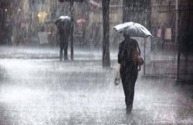 BMKG: Waspada Hujan dan Angin Kencang di Jakarta Hari Ini
