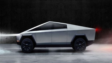 Tesla Cybertruck Lakukan Uji Jalan, Produksinya Jalan Terus?