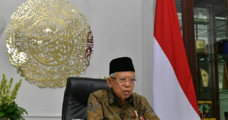Wakil Presiden Ma'ruf Amin di kediaman resmi wapres di Jakarta, Jumat (3/12/2021)./Antara