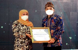 Inovasi Penanganan Covid-19 di Surabaya Diganjar Penghargaan