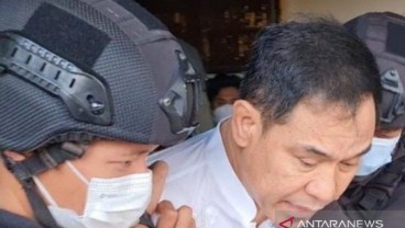 Kasus Terorisme, Munarman Ingin Dibebaskan dari Dakwaan