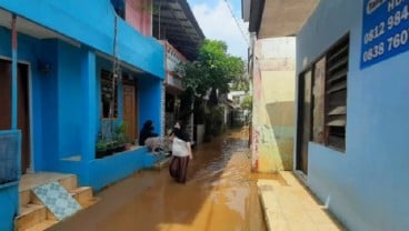 Banjir Rendam Empat RT di Kampung Baru Kelurahan Pondok Pinang Jakarta Selatan