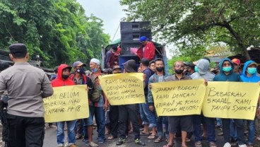 Ratusan Nelayan Demo di Situbondo, Minta Kapal Ikan yang Ditangkap Dibebaskan