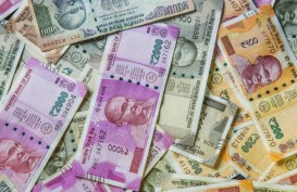 Rupee India Jadi Mata Uang Terburuk di Asia, Kok Bisa? 