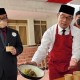 Jadi Chef di Hari Ibu, Ridwan Kamil Masak Jengkol Resep Bung Karno