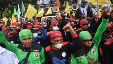 Viral Video Para Buruh Duduki Kantor Gubernur Banten, Protes Soal Penetapan UMP