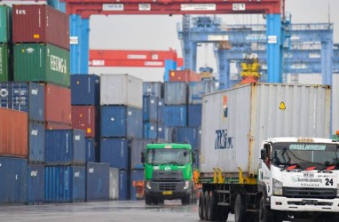 Kinerja Produksi Peti Kemas Ekspor-Impor di Pelabuhan Belawan Terkoreksi 1 Persen