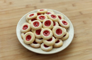 Resep Kue Strawberry Thumbprint untuk Sajian Malam Tahun Baru