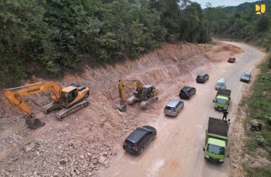 Dukung Kawasan Industri Nikel, Menteri PUPR Minta Konstruksi Jalan Morosi-Lasolo Dipercepat