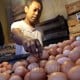 Harga Telur Ayam Meroket Jelang Tahun Baru, Tembus Rp35.000 Per Kilogram