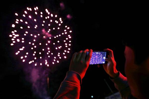 Ilustrasi pesta kembang api./REUTERS-Luisa Gonzalez