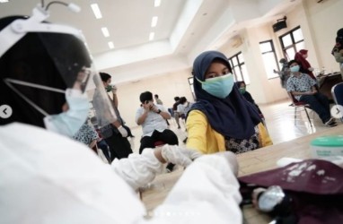 Sri Mulyani Pamer Indonesia Ranking Kelima Dunia Soal Vaksinasi