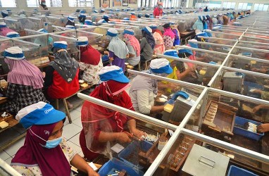 PROSPEK SEKTORAL : Tahun Menantang Emiten Rokok