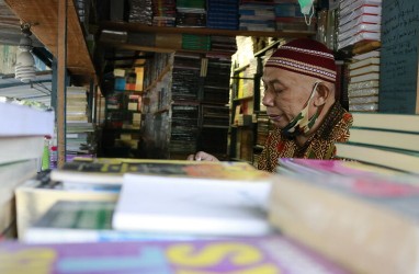 Pedagang Buku di Semarang Sepi Pesanan